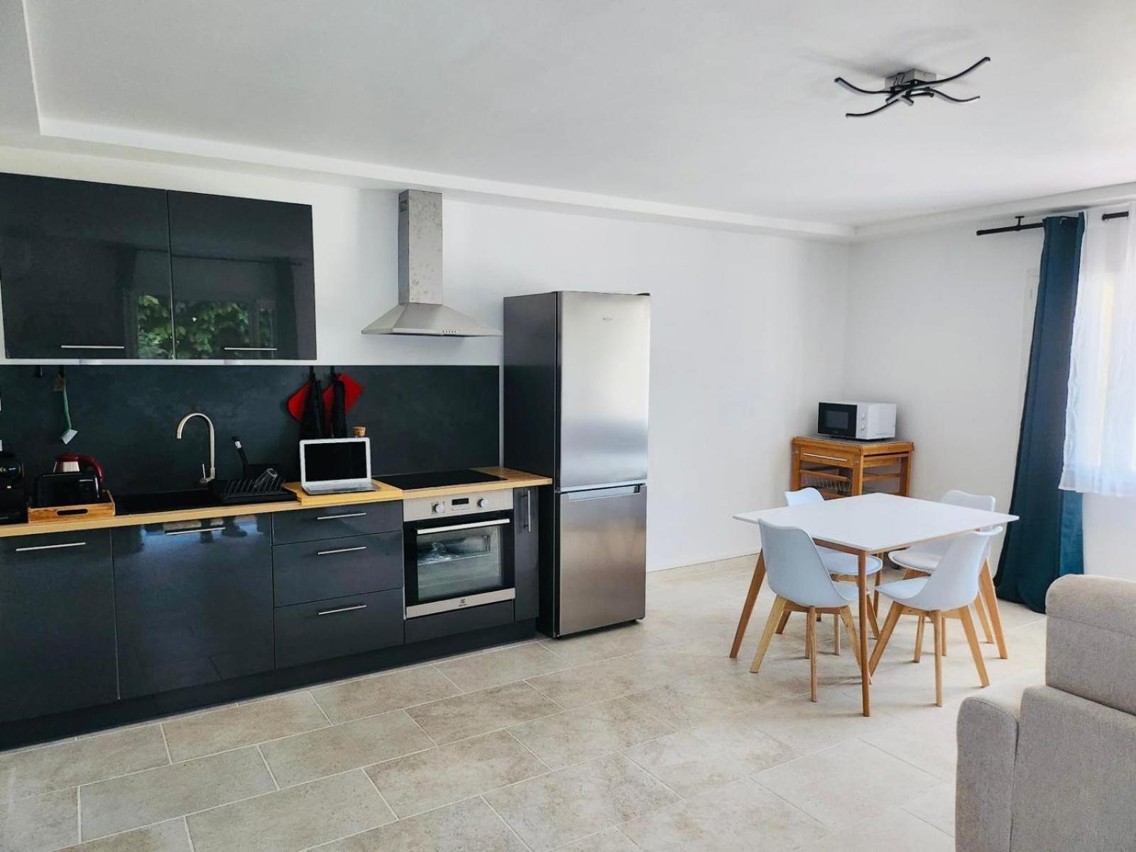 Appartement Paisible Pour 4 Personnes Montpellier Exteriör bild